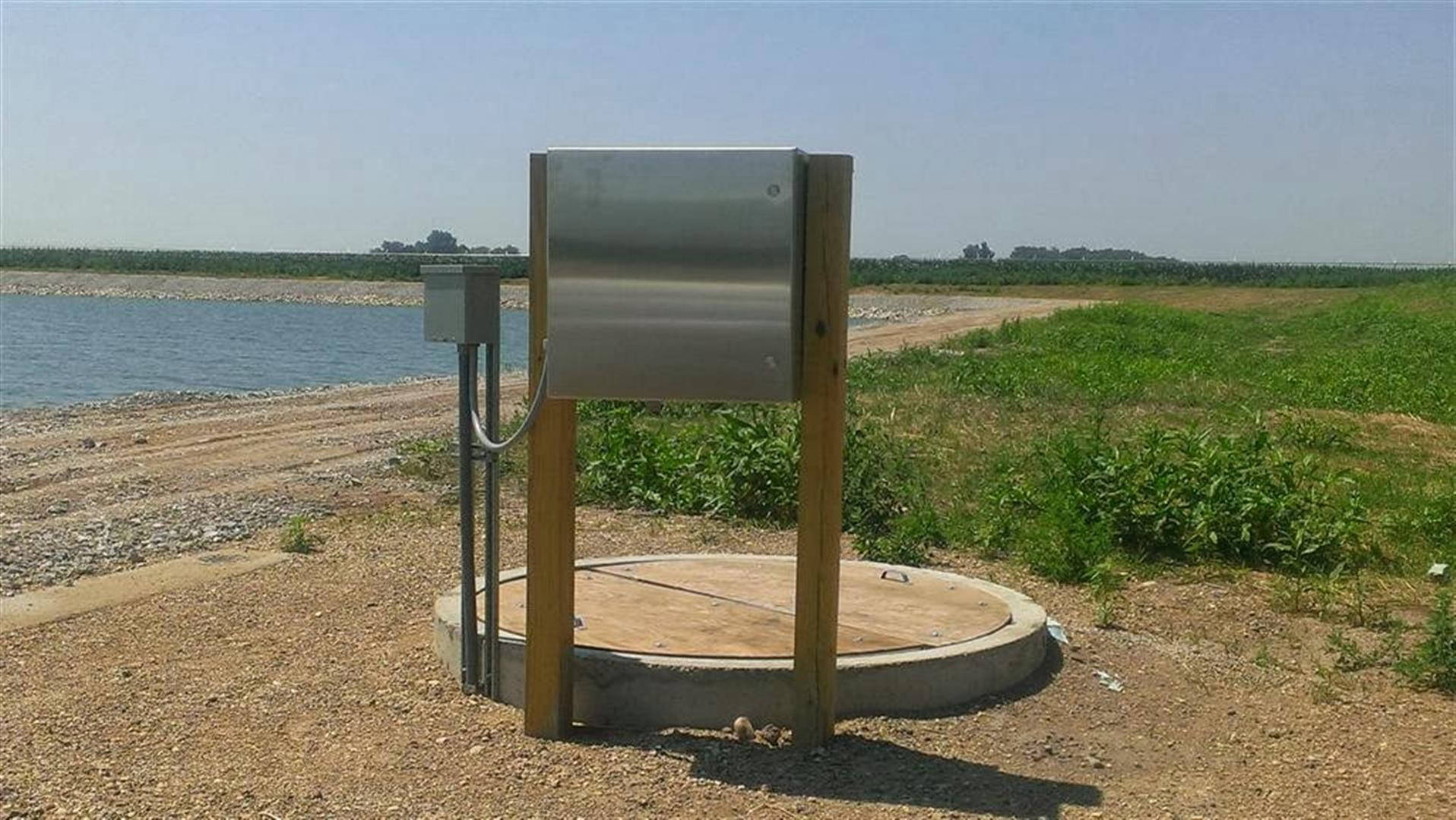 GPM Photos Terril IA Teledyne ISCO Signature Ultrasonic and H Flume