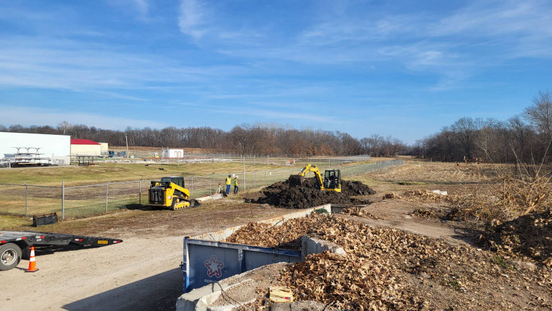 Concordia, MO - Fiberglass metering manhole, Fiberglass Enclosure, Teledyne ISCO Signature Ultrasonic Flowmeter, 5800 Sampler